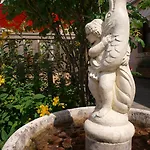 Moderne 2* Gisors