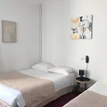 Hotel Moderne 2*