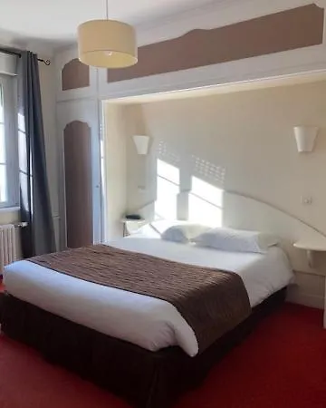 Moderne Hotel 2*